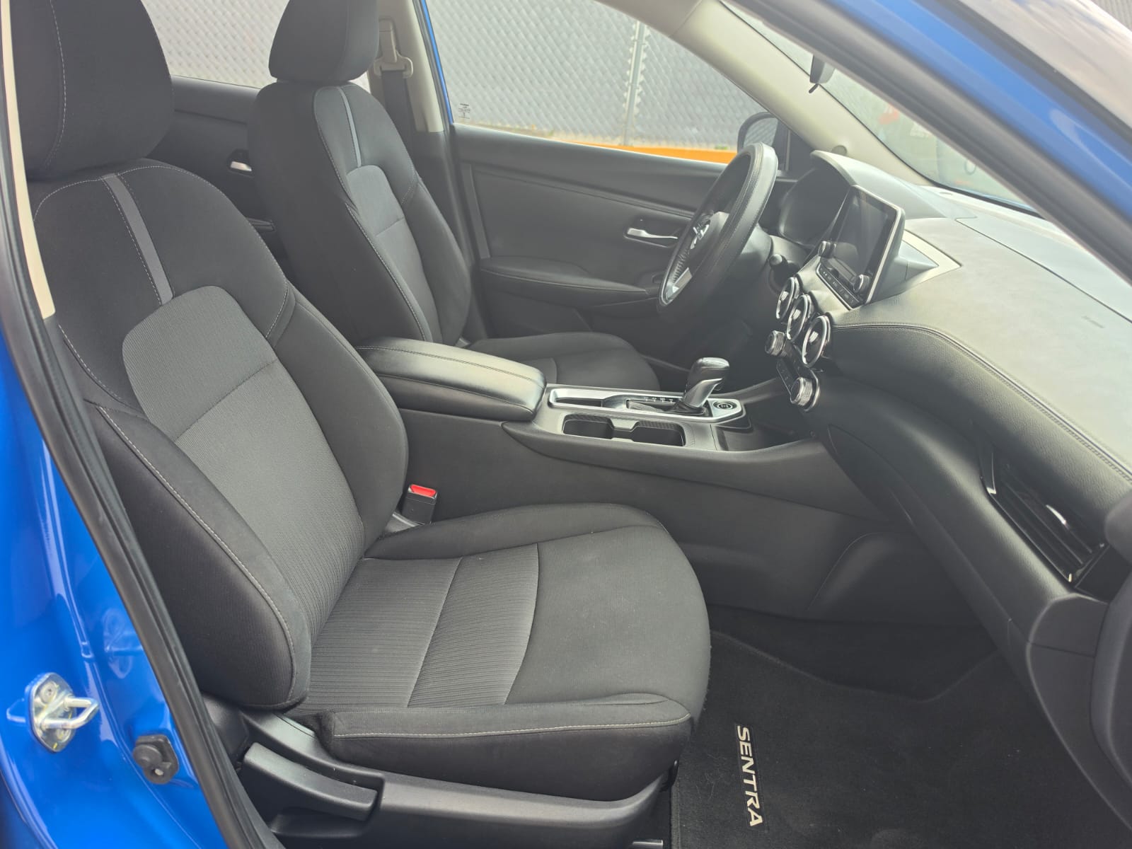 2023 Nissan SENTRA 4 PTS ADVANCE CVT AAC F NIEBLA RA-16