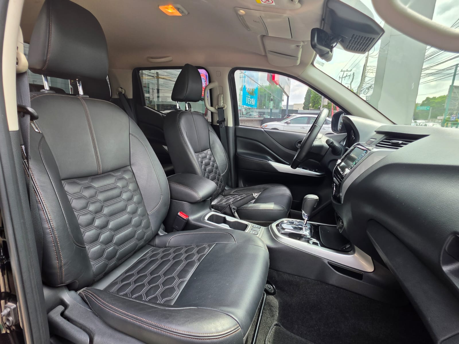 2024 Nissan FRONTIER 4P PLATINUM LE L42.5 AUT