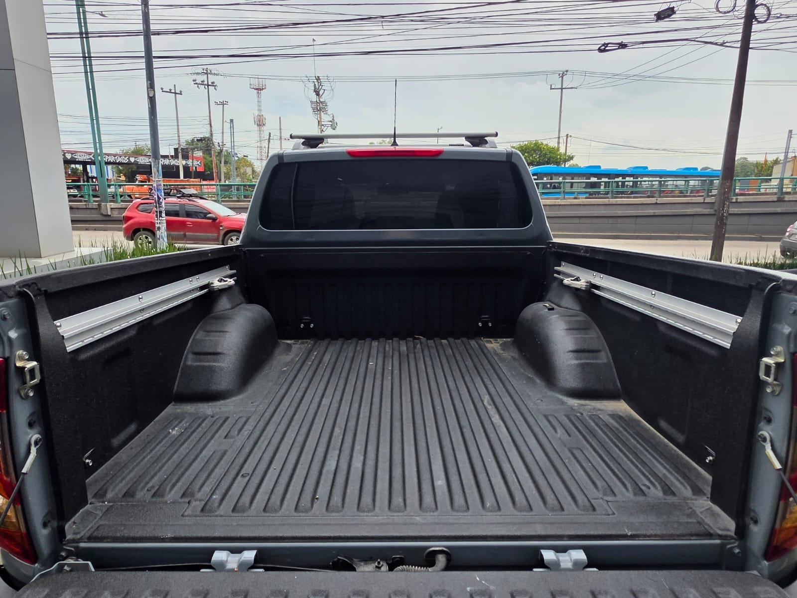 2025 Nissan FRONTIER 4P PRO-4X L42.5 AUT 4X4
